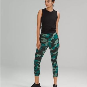 NWT Lululemon Base Pace High-Rise Crop 23" Sz 2